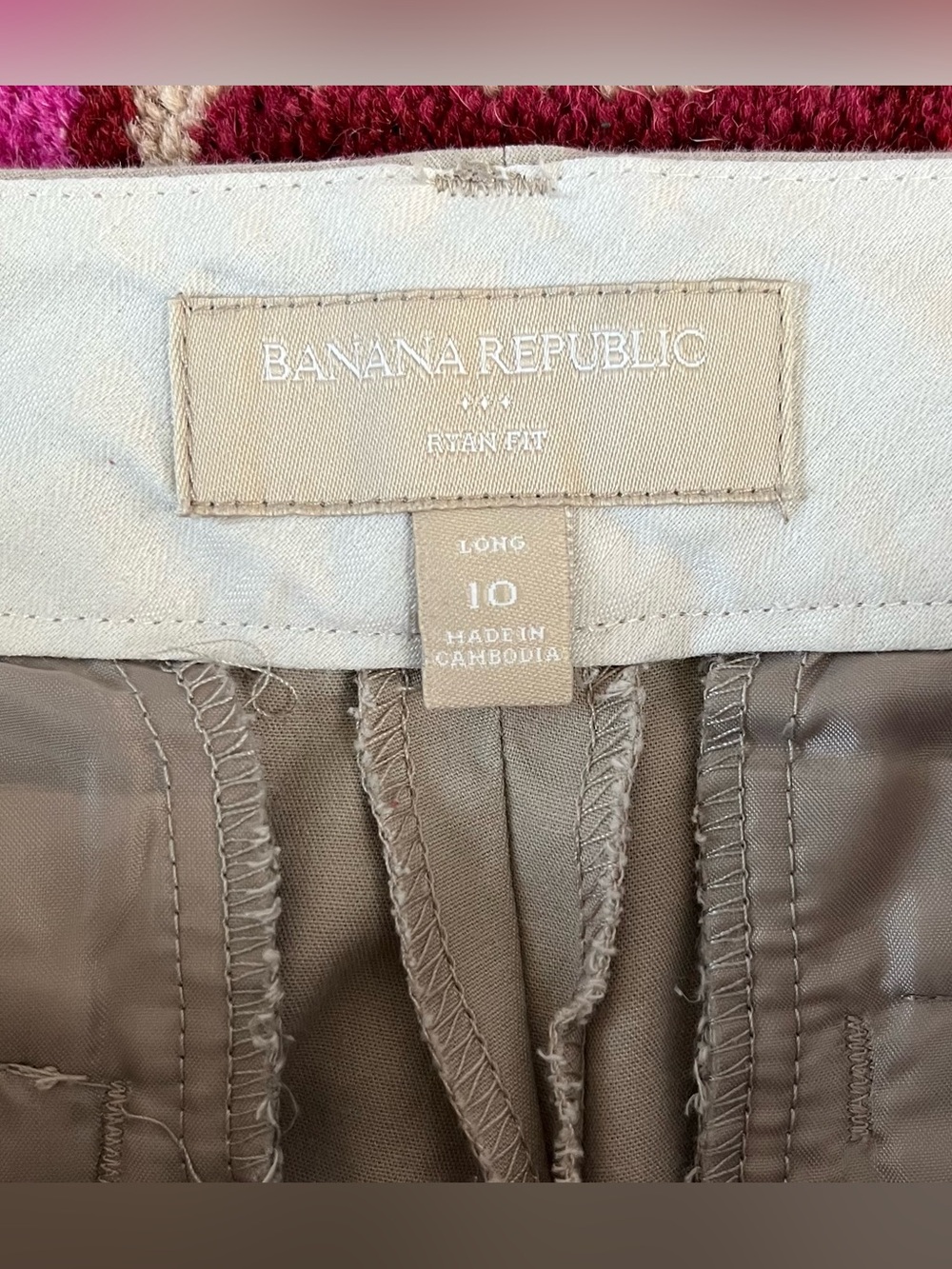 Banana Republic sz 10 Long Ryan Fit Khaki Pants Trousers Bootcut Beige Stretch - Picture 6 of 7